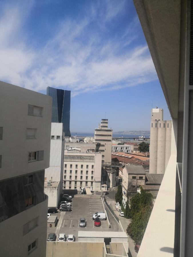 Appartement Lac Rose - Parking, Metro, Jusqu'A 4 Personnes Marseille Exterior photo