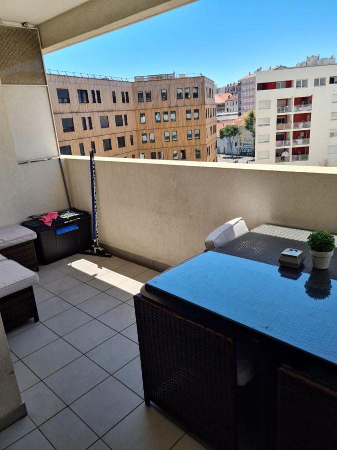 Appartement Lac Rose - Parking, Metro, Jusqu'A 4 Personnes Marseille Exterior photo
