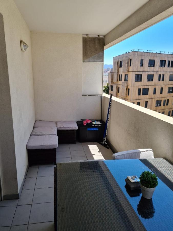 Appartement Lac Rose - Parking, Metro, Jusqu'A 4 Personnes Marseille Exterior photo