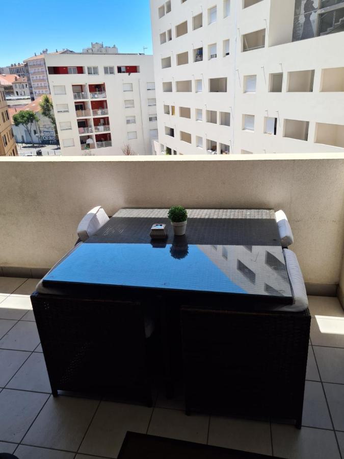 Appartement Lac Rose - Parking, Metro, Jusqu'A 4 Personnes Marseille Exterior photo